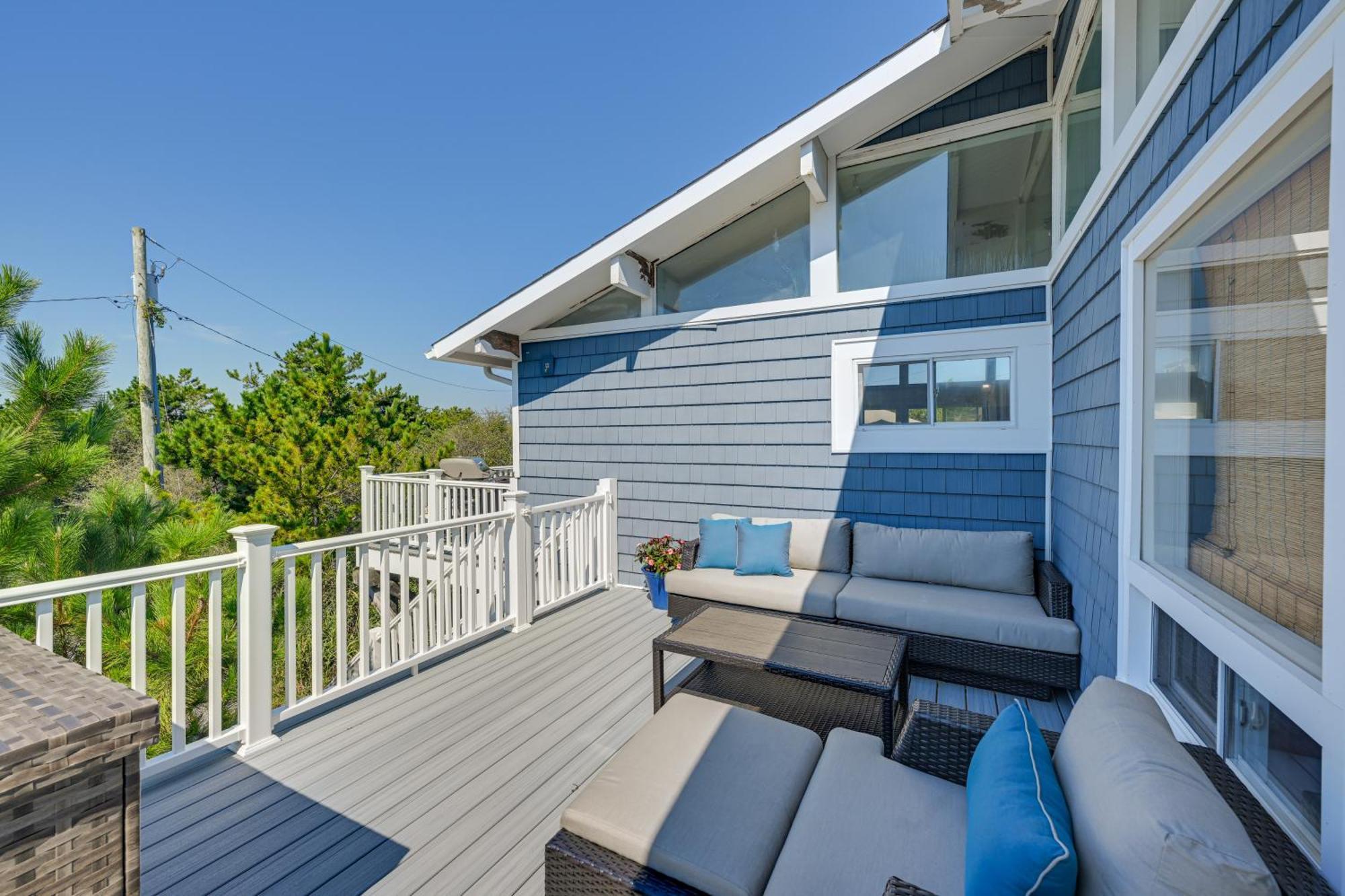 Westhampton Beach Home With Deck And Ocean Views! 외부 사진